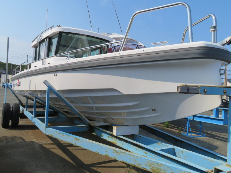 AXOPAR 28 Cabin