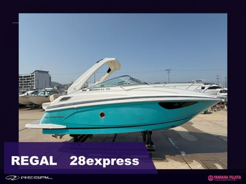 リーガル 28 EXpress 委託販売艇　スタイリッシュなフォルムと爽快な走りを実感