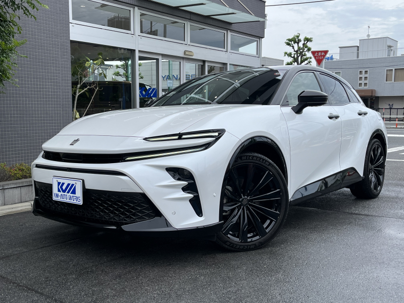 トヨタ クラウンスポーツ 2.5Z E-Four 4WD パノラマルーフ
