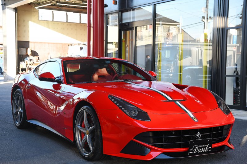 フェラーリ F12ベルリネッタ ディーラー車　