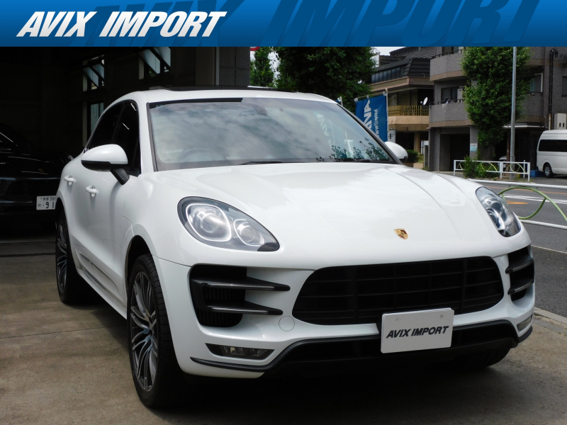 ポルシェ マカン Turbo 右H正規D車 ｽﾎﾟｰﾂｸﾛﾉPKG ﾊﾟﾉﾗﾐｯｸR ﾌﾞﾗｯｸ/ｶﾞｰﾈｯﾄﾚｯﾄﾞﾂｰﾄﾝ革 18wayﾒﾓﾘｰ付ﾊﾟﾜｰｼｰﾄ ｼｰﾄﾋｰﾀｰ 3ｿﾞｰﾝAC 純正ﾅﾋﾞ地ﾃﾞｼﾞ 社外Rｴﾝﾀｰ BOSEｻｳﾝﾄﾞ Bｶﾒﾗ＆PAS ｸﾙｺﾝ ﾊﾞｲｷｾﾉﾝHL(PDLS付) 電動Rｹﾞｰﾄ PASM 赤ｷｬﾘﾊﾟｰ 純正21AW 禁煙