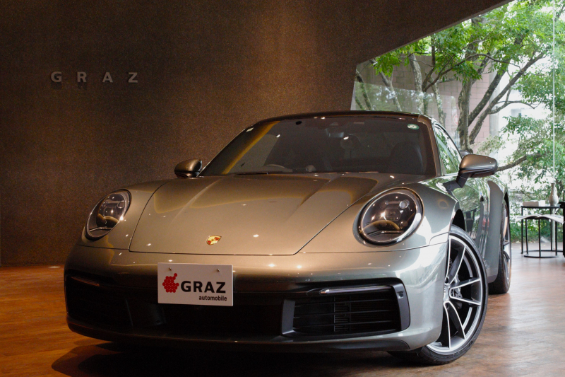 ポルシェ 911(Type992) Carrera PDK　スポクロ　スポーツテールパイプ　サンルーフ　ワンオーナー