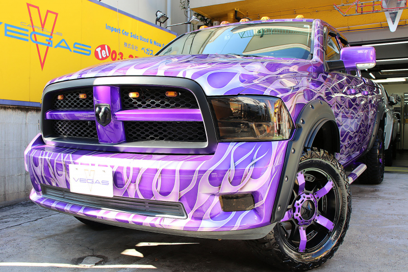 ダッジ ラム1500クワッドキャブ LARAMIE　5．7-HEMI　4WD　新車並行 Custom