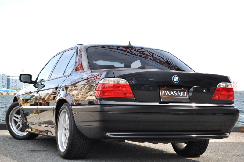 BMW 7シリーズ 735Mスポーツ後期最終モデル法人オーナー禁煙車屋根保管