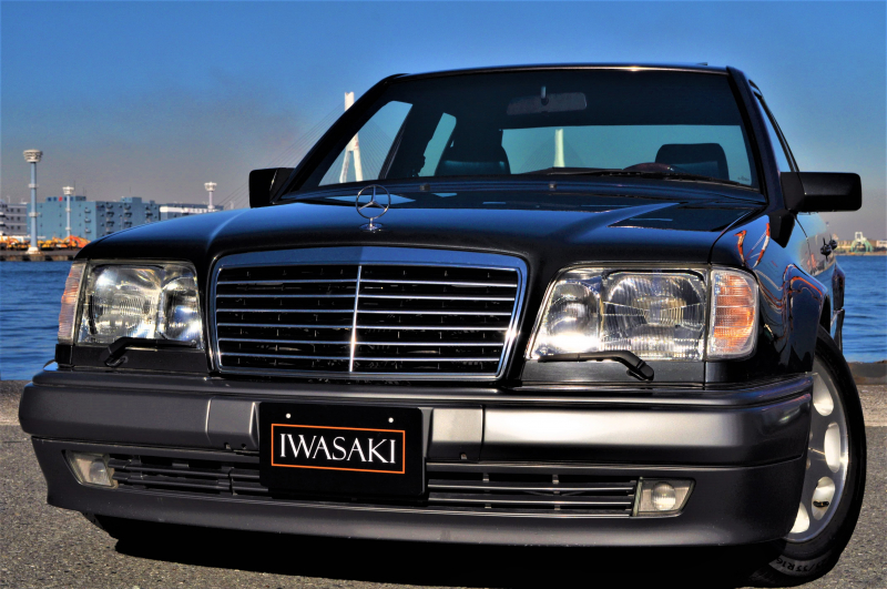 メルセデスベンツ Eクラス W124後期E500正規ディーラー車左ハンドル