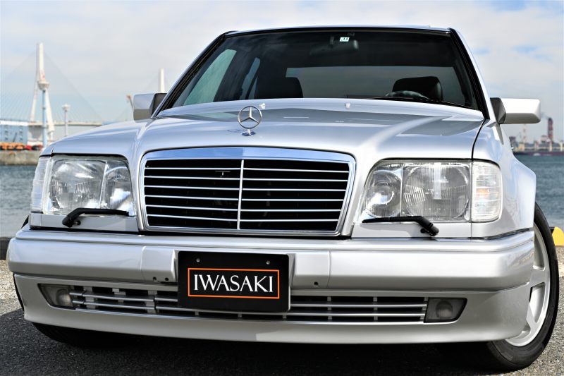 メルセデスベンツ Eクラス 超絶大人気モデル伝説のW124後期最終限定モデル M.Benz  E500リミテッド世界限定500台安心ドイツ本国新車並行左ハンドル法人オーナー歴代オーナー様正規ディーラー＆専門ショップにて過剰整備新車時より全記録有 専用マーブルレザー等豪華装備必見 ...