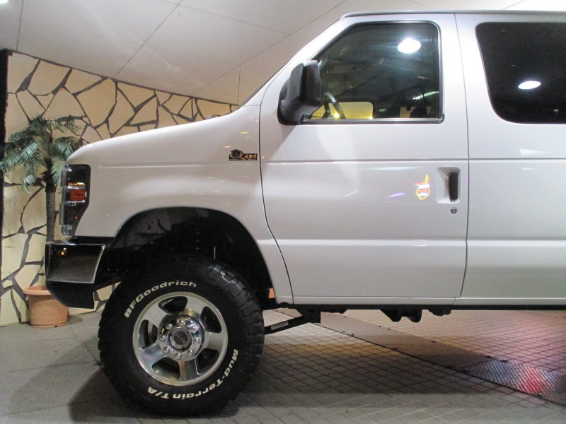 フォード E-350 ＸＬＴ5.4 スーパーデューティー ４ＷＤ 新車並行 中古