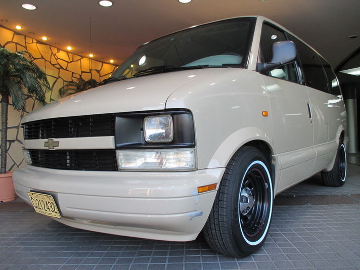 シボレー アストロ ＬＴ ＡＷＤ 正規ディーラー車 中古車 情報 | garage CREW CAB