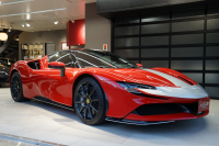 SF90 ストラダーレ