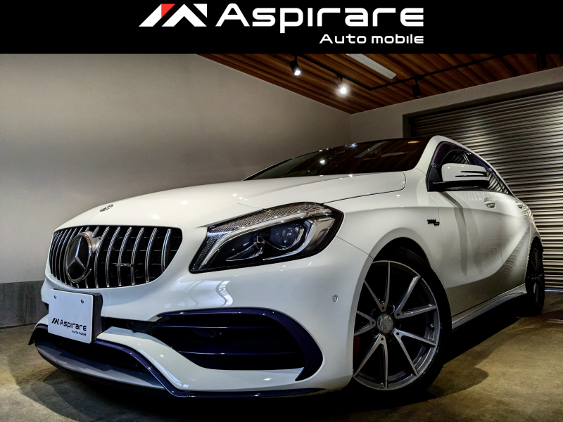 AMG Aクラス A45 4マチック　後期モデル　パノラマサンルーフ　ブラックレザーシート　シートヒーター　パナメリカーナグリル　レーダーセーフティーパッケージ　18インチアルミホイール　レッドキャリパー