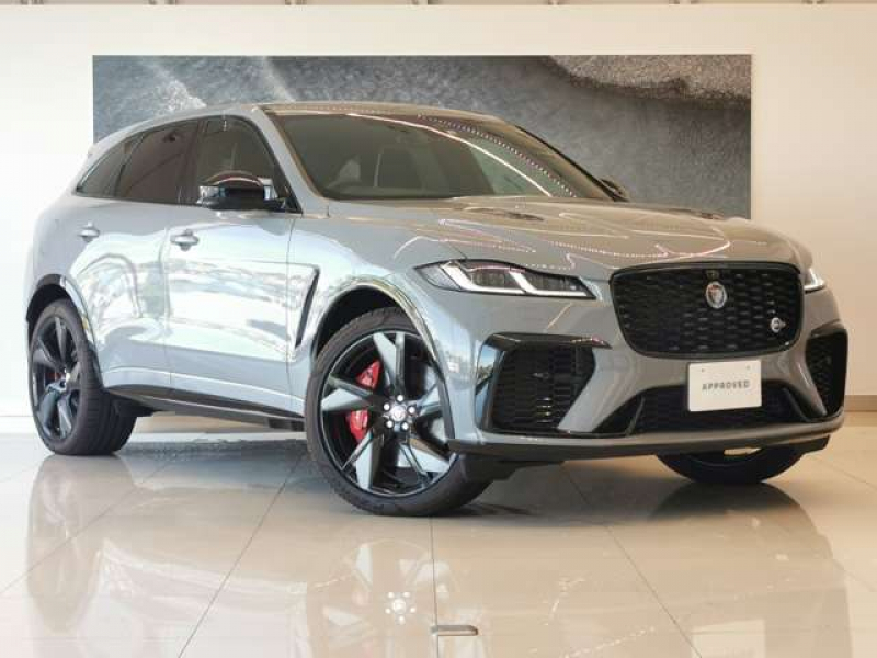 ジャガー F-PACE SVR5.0L P550 4WD フロントシートヒーター＆ベンチレーション スライディングパノラミックルーフ Meridianサラウンドシステムヘッドアップディスプレイ アンビエントライト ステアリングヒーター ピクセルLEDライト