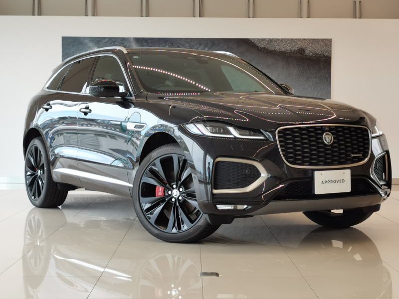 ジャガー F-PACE RダイナミックSE2.0L P250 4WD　禁煙車　サンルーフ コールドクライメートパック リアシートリモートリリースレバー プライバシーガラス　電子制御エアサス　22インチ(スタイル1020) リモートリリースレバー プライバシーガラス　電子制御エアサス　