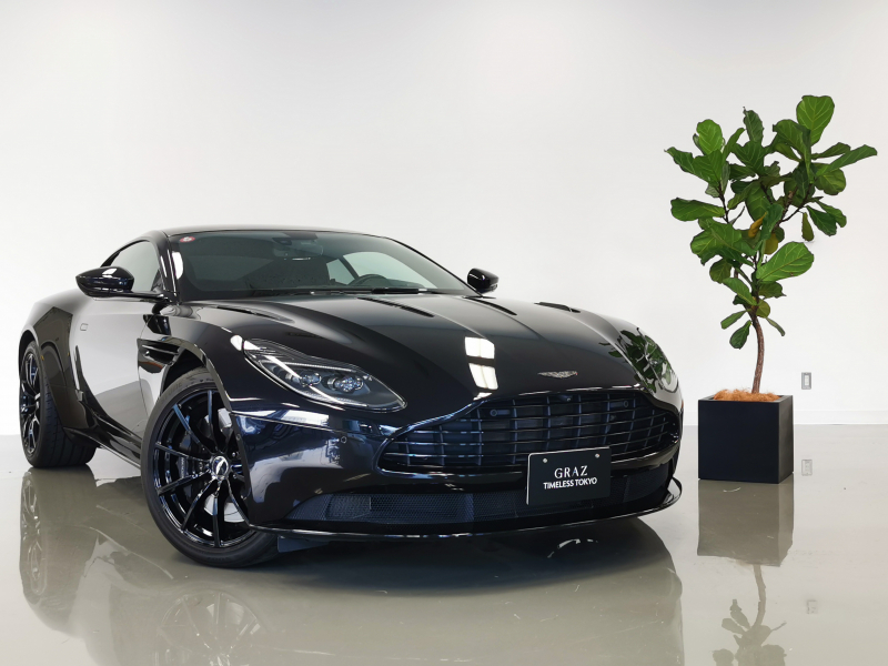 アストンマーティン DB11 AMR 5.2L V12 左ハンドル  セミアニリンレザー Bang & Olufsen 鍛造グロスブラックホイール スペシャルメタリックペイント 認定中古車保証