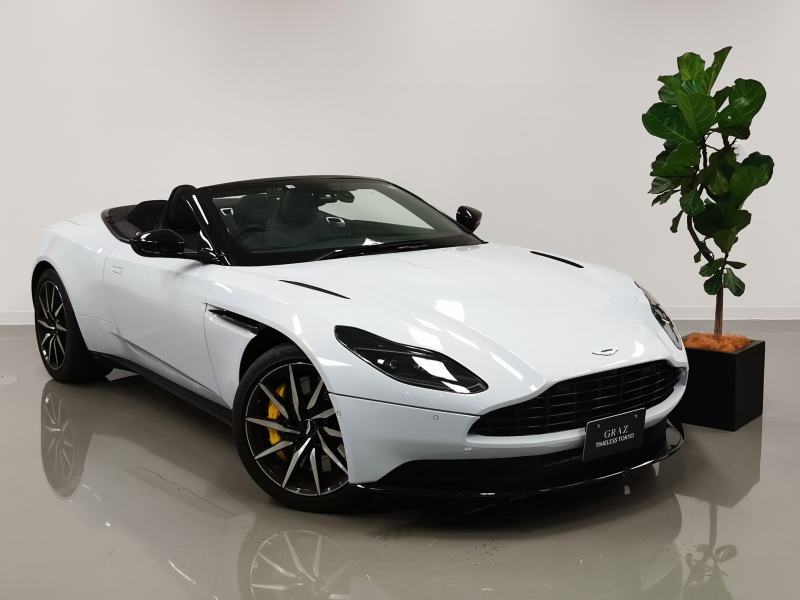 アストンマーティン DB11 Volante 4.0L V8 RHD  2022MY 1オーナー Qスペシャルペイント エクステリアパック カーボンインテリア 認定中古車保証