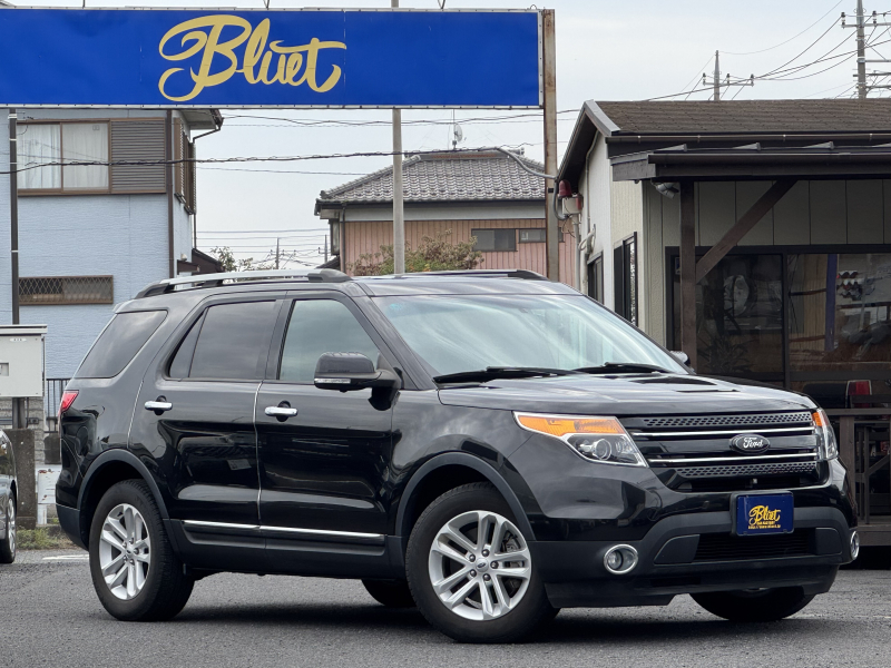 フォード エクスプローラー XLT エクスクルーシブ