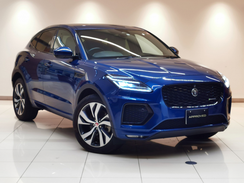 ジャガー E-PACE RダイナミックSE2.0L P250 AWD 1オーナー 白革シート パノラミックルーフ ブラックエクステリアパック  シートヒーター アダプティブクルーズコントロール インタラクティブドライバーディスプレイ メモリ付き電動調整シート パドルシフト