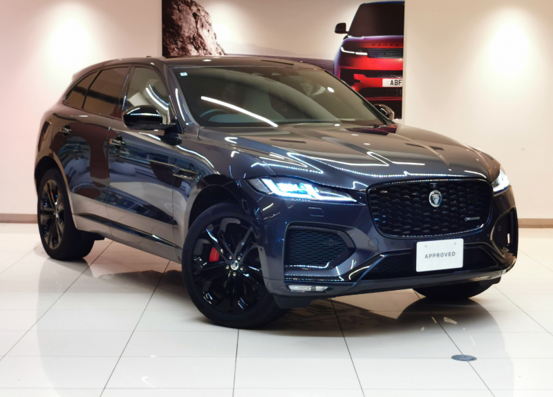 ジャガー F-PACE RダイナミックHSE P400e 4WD 1オーナー パノラミックルーフ 21インチホイール  フロントシートヒーター＆クーラー ステアリングヒーター パワーテールゲート アンビエントライト プライバシーガラス ブラックエクステリアパック  インタラクティブドライバーディスプレイ